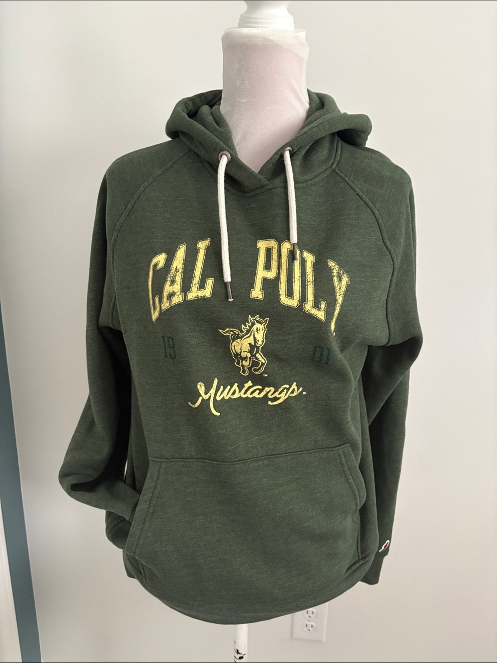 Cal Poly Mustangs League Hoodie Green Pullover Sweatshirt size Medium